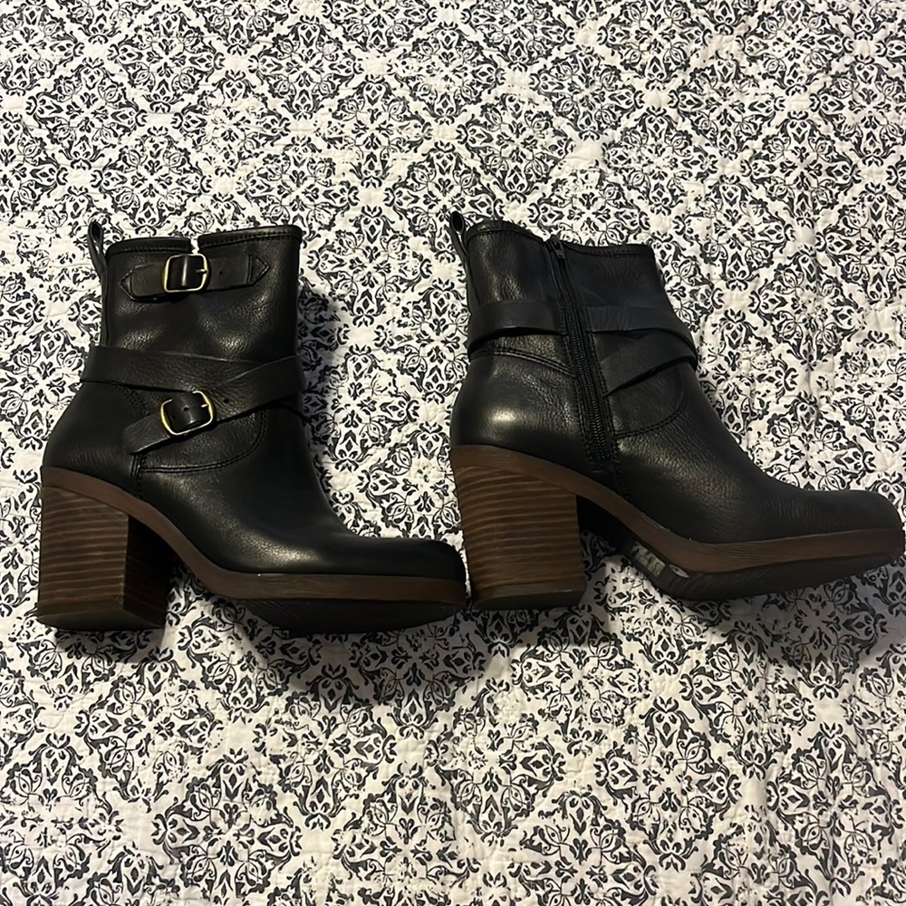 Lucky brand black boots